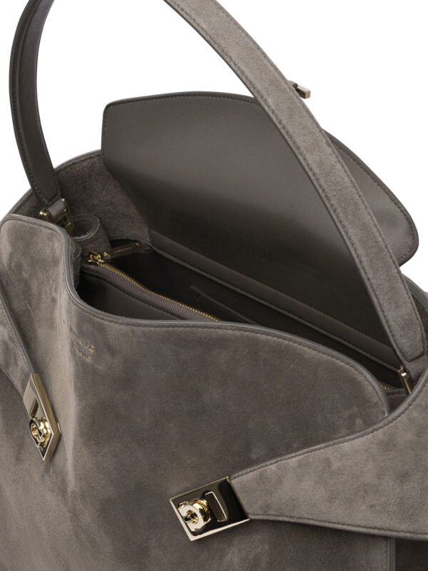 "Ferragamo" sac bandoulière femme Gris en daim – Image 5