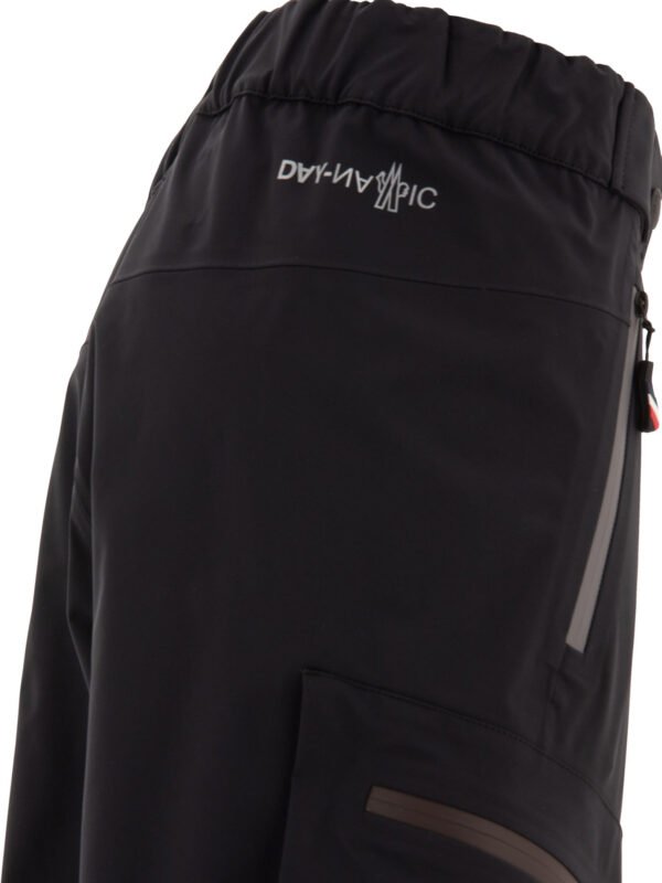 "Moncler Grenoble" pantalon cargo homme noir en polyamide et élasthanne coupe regular – Image 4