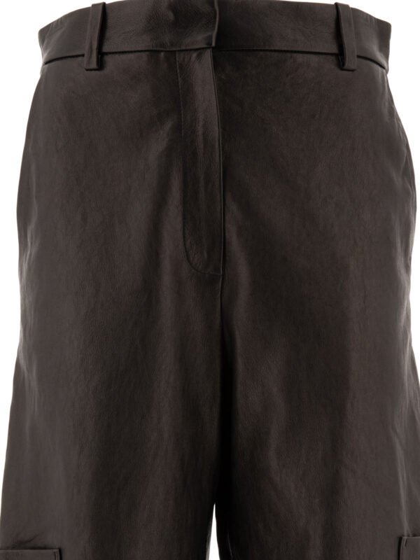 "Khaite" pantalon cargo noir en cuir coupe décontractée pour femme – Image 3