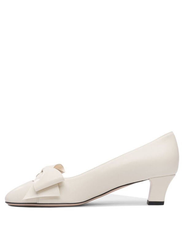 "Valentino Garavani" escarpins Bowow 45 mm blancs en cuir à talon bas pour femme – Image 3