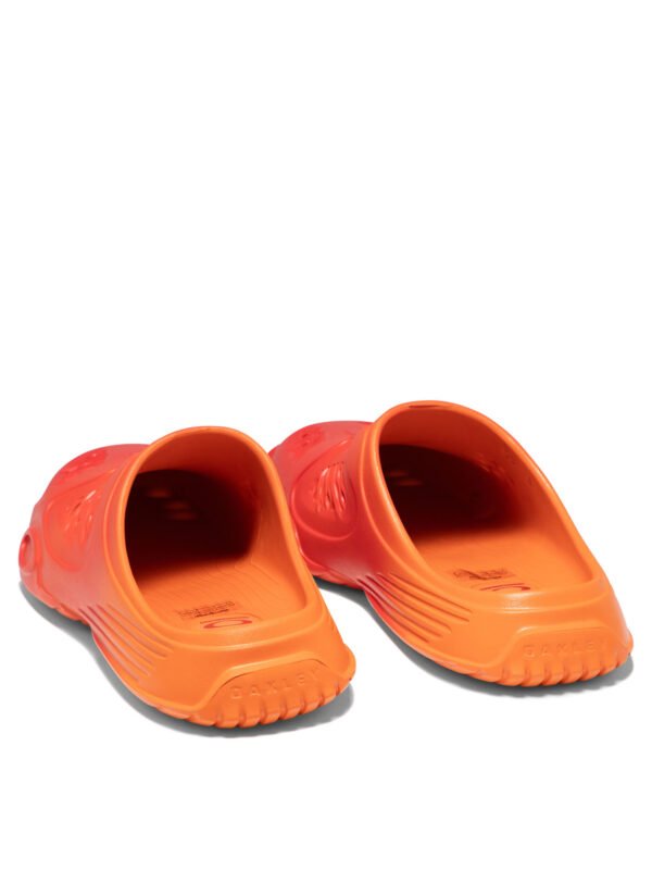 "Oakley Factory Team by Brain Dead" Paguro mules Mules homme orange en caoutchouc – Image 4