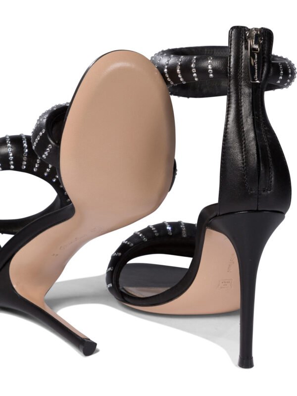 "Gianvito Rossi" sandales femme noires en cuir - Image 5