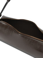 KHAITE sac à épaule moyen en cuir verni femme marron – Image 5