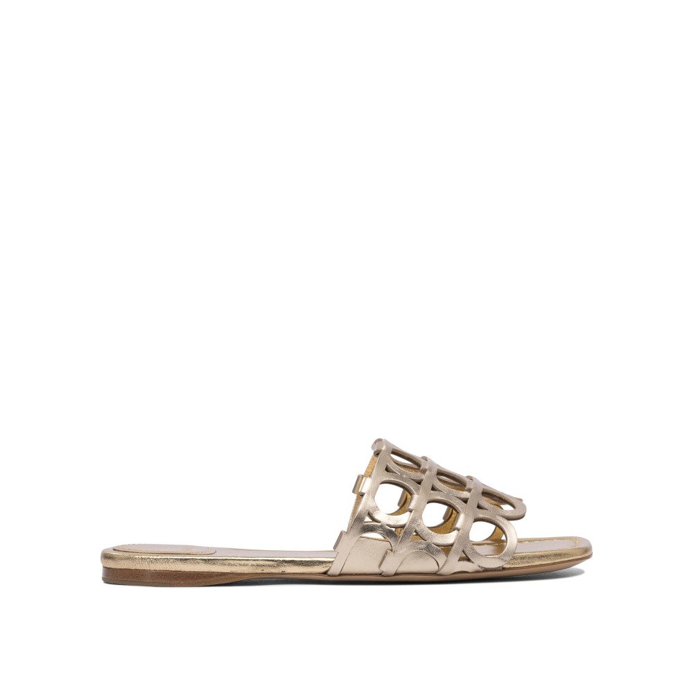 S25-ferragamo-0782519 FERRAGAMO Sandale Doré Femme – Image 1