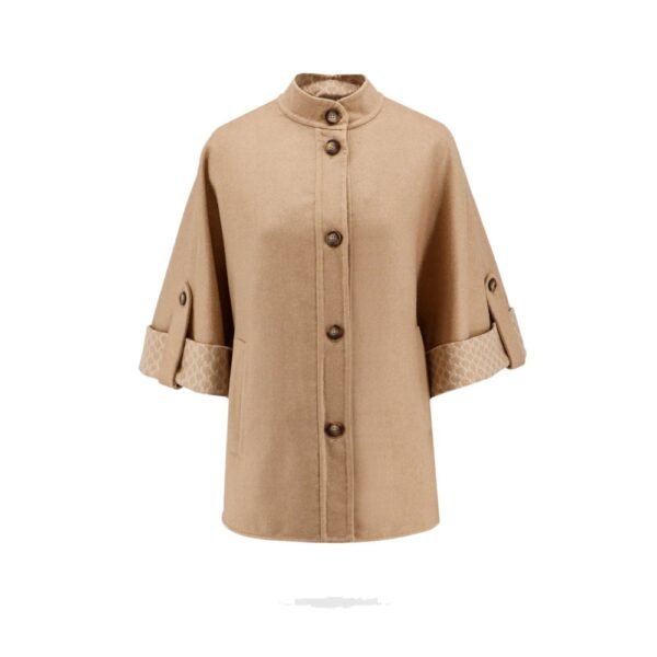 Max Mara Virgin wool and cashmere cape wih pockets on the front