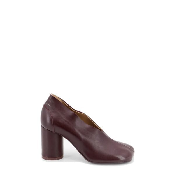 MM6 Maison Margiela Leather pump with iconic Anatomic toe