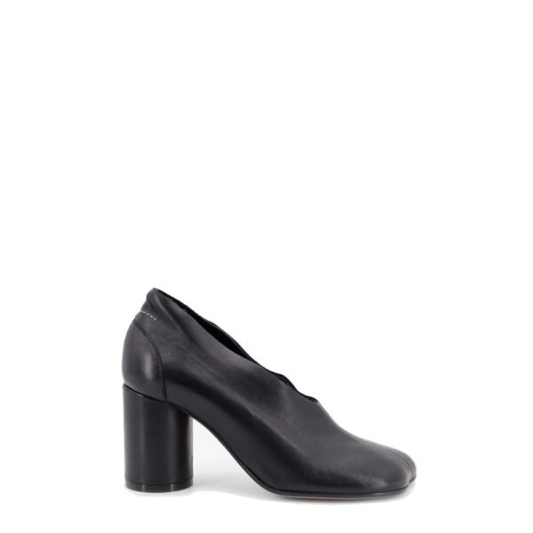 MM6 Maison Margiela Leather pumps with iconic Atomic toe