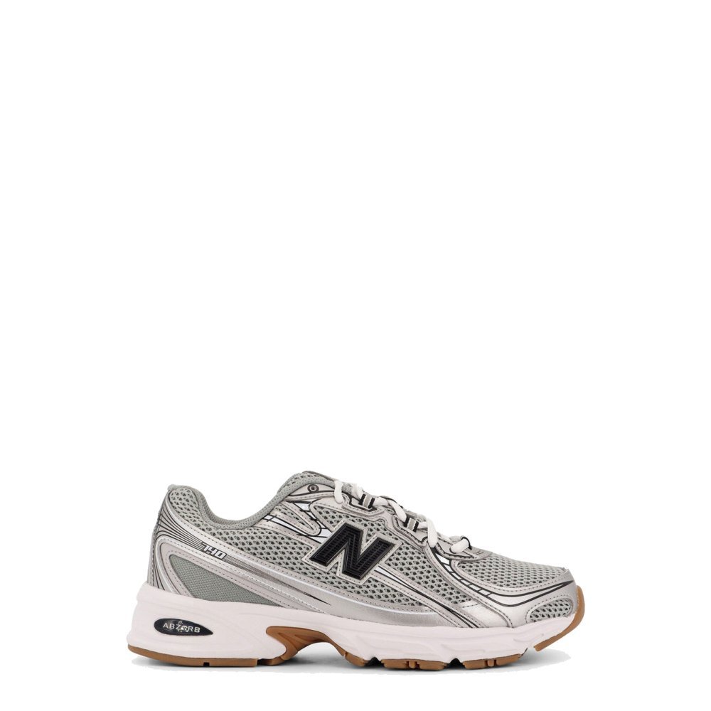 New Balance 740 mesh sneakers with leather inserts New Balance 740 mesh sneakers with leather inserts